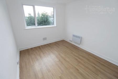 2 bedroom Property to let in Richmond Close, Hansworth Wood B20