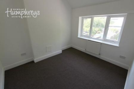 3 bedroom Property to let in Blakeley Hall Road, Oldbury B69 - 8-8 Viewings