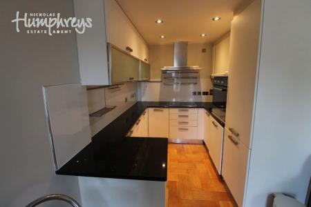 1 bedroom Property to let in Grosvenor St West - B16