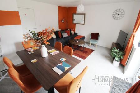 4 bedroom Property to let in Groveley Lane, Northfield B31