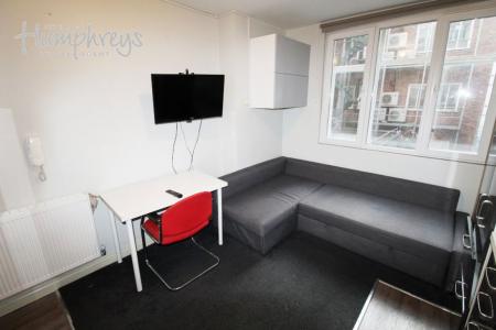 0 bedroom Studio flat to let in Devonshire House B3