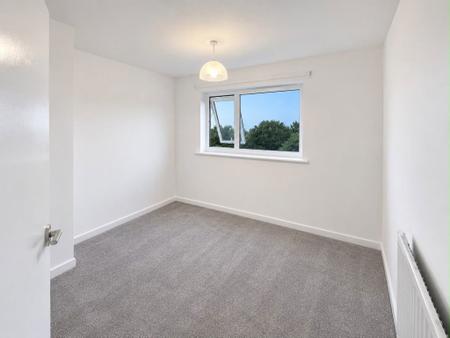 3 bedroom Property to let in Crossfields Road, Warwick CV34
