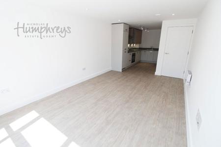 1 bedroom Property to let in Digbeth Square B12 - 8-8 Viewings