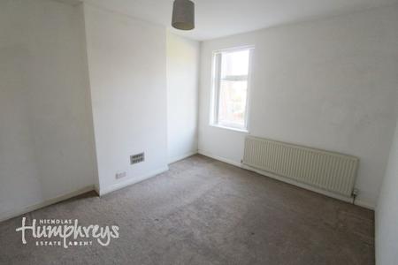 2 bedroom Property to let in Lightwoods Road, Bearwood B67