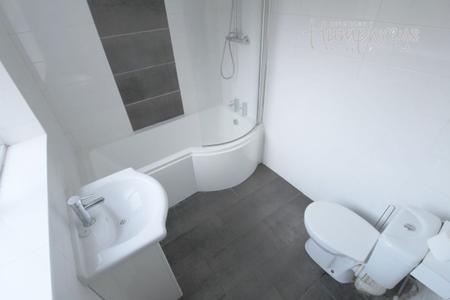 2 bedroom Property to let in Lightwoods Road, Bearwood B67