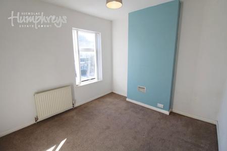 2 bedroom Property to let in Lightwoods Road, Bearwood B67