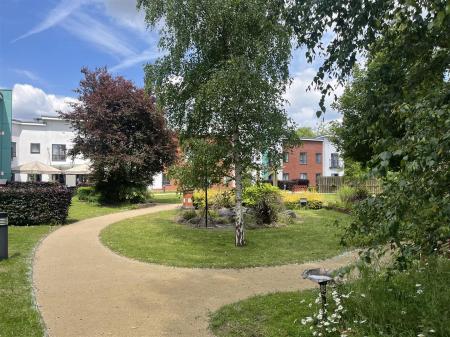 2 bedroom Flat for sale in All Saints Road, Burton-On-Trent