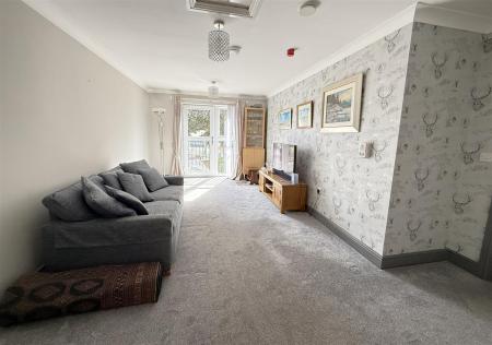 2 bedroom Apartment for sale in All Saints Road, Burton-On-Trent