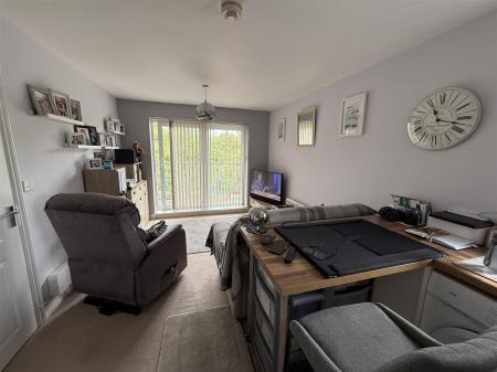 1 bedroom Apartment for sale in Saw Mill Way, Burton-On-Trent