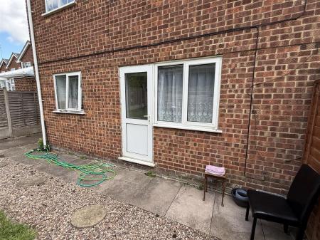 2 bedroom Apartment for sale in Mayfield Road, Burton-On-Trent