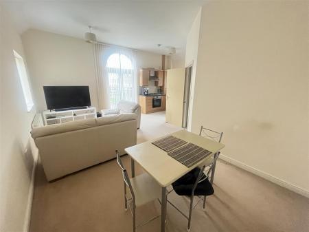 2 bedroom Apartment for sale in Anglesey Road, Burton-On-Trent