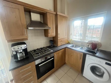 2 bedroom Apartment for sale in Anglesey Road, Burton-On-Trent