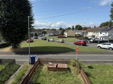 2 bedroom Apartment for sale in Manor Crescent, Burton-On-Trent