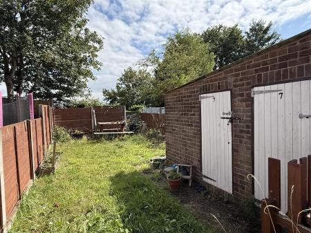 2 bedroom Apartment for sale in Manor Crescent, Burton-On-Trent