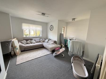 2 bedroom Apartment for sale in Caroline Court, Burton-On-Trent