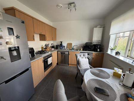 2 bedroom Apartment for sale in Caroline Court, Burton-On-Trent