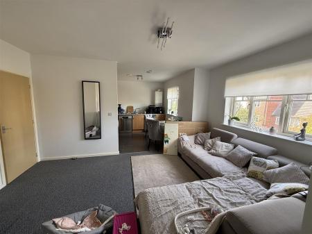 2 bedroom Apartment for sale in Caroline Court, Burton-On-Trent