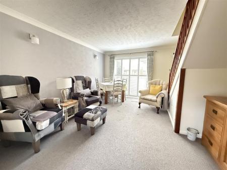 2 bedroom Terraced House for sale in Derwent Close, Burton-On-Trent