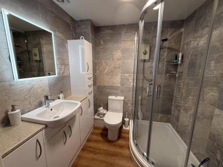 2 bedroom Terraced House for sale in Derwent Close, Burton-On-Trent