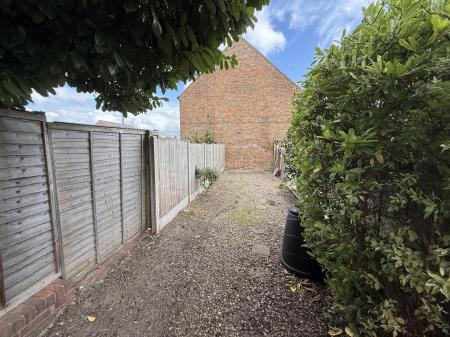 2 bedroom Terraced House for sale in Tutbury Road, Burton-On-Trent