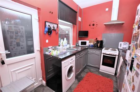 2 bedroom Terraced House for sale in Weston Street, Swadlincote