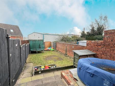 2 bedroom Terraced House for sale in Weston Street, Swadlincote