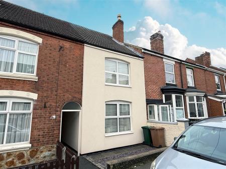 2 bedroom Terraced House for sale in Weston Street, Swadlincote