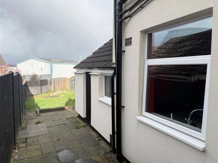2 bedroom Terraced House for sale in Weston Street, Swadlincote