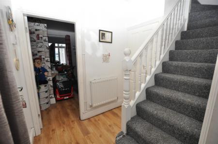 2 bedroom Terraced House for sale in Weston Street, Swadlincote
