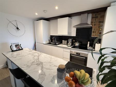 2 bedroom Apartment for sale in Wetmore Road, Burton-On-Trent