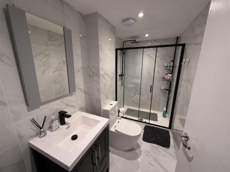 2 bedroom Apartment for sale in Wetmore Road, Burton-On-Trent