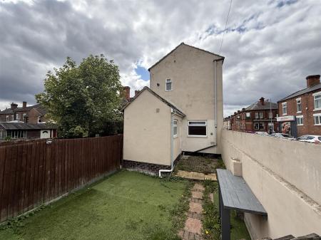 3 bedroom End of terrace house for sale in Goodman Street, Burton-On-Trent