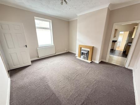 3 bedroom End of terrace house for sale in Goodman Street, Burton-On-Trent