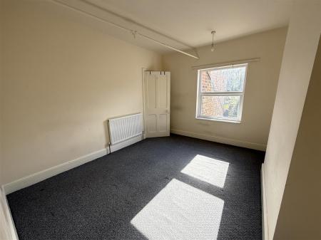 2 bedroom Terraced House for sale in Scalpcliffe Road, Burton-On-Trent