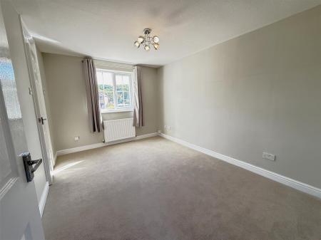 2 bedroom End of terrace house for sale in Grafton Road, Burton-On-Trent