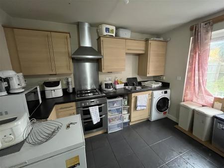 3 bedroom Town house for sale in Grants Yard, Burton-On-Trent