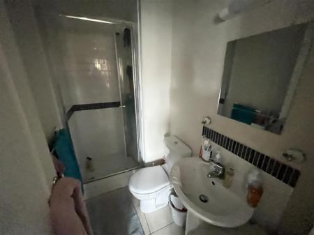 3 bedroom Town house for sale in Grants Yard, Burton-On-Trent