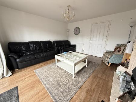 3 bedroom Town house for sale in Balata Way, Burton-On-Trent