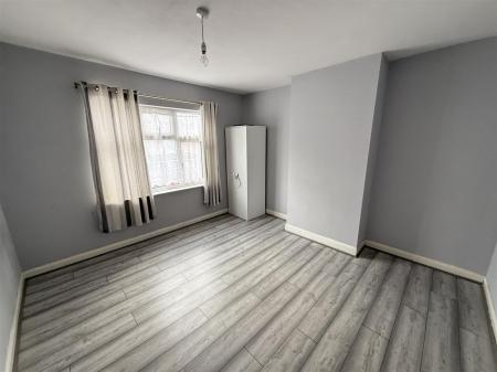 3 bedroom Semi-detached house for sale in Blackpool Street, Burton-On-Trent