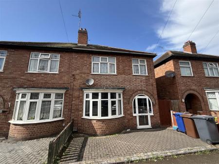 3 bedroom Semi-detached house for sale in Blackpool Street, Burton-On-Trent