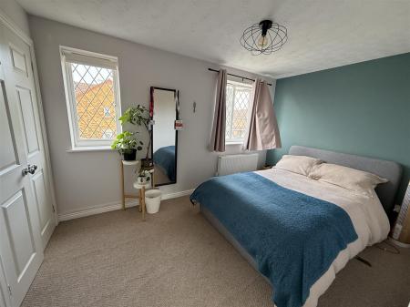 3 bedroom End of terrace house for sale in Ratcliffe Avenue, Branston