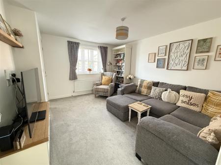 3 bedroom Semi-detached house for sale in Knight Drive, Burton on trent