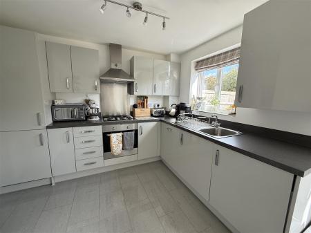 3 bedroom Semi-detached house for sale in Knight Drive, Burton on trent