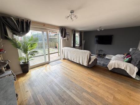 3 bedroom Detached house for sale in Oversetts Road, Newhall, Swadlincote