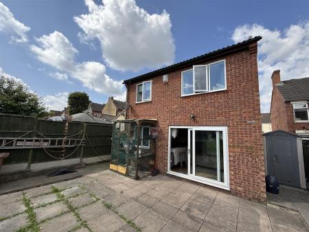 3 bedroom Detached house for sale in Oversetts Road, Newhall, Swadlincote