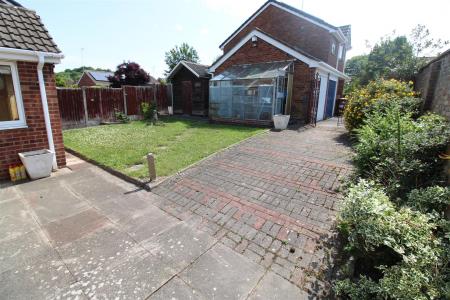 2 bedroom Detached bungalow for sale in Lordswell Road, Burton Upon Trent
