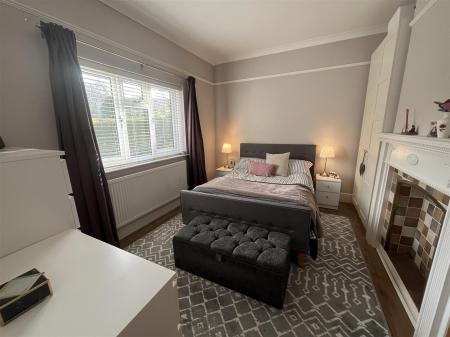 4 bedroom Detached bungalow for sale in Bitham Lane, Stretton