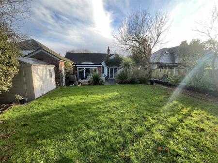 4 bedroom Detached bungalow for sale in Bitham Lane, Stretton