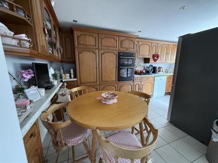 4 bedroom Detached house for sale in Station Road, Rolleston On Dove