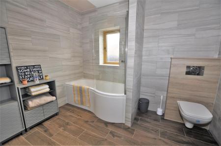 4 bedroom Detached bungalow for sale in Colliery Lane, Linton, Swadlincote